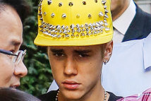 Justin Bieber's Stupid Yellow Hat