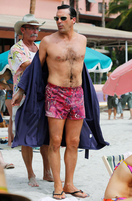 Jon Hamm Penis Shows in Mad Men Swimsuit