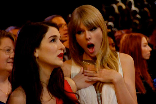 Taylor Swift - Grammys 2013 Sing-Along