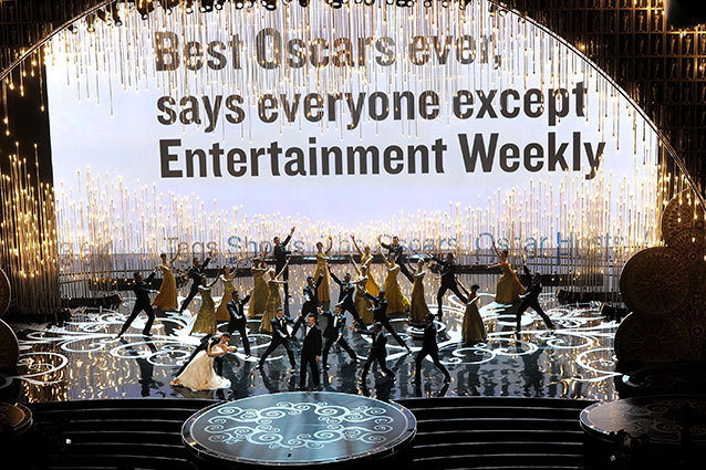 2013 Academy Awards Seth MacFarlane Disses Entertainment Weekly at the Oscars