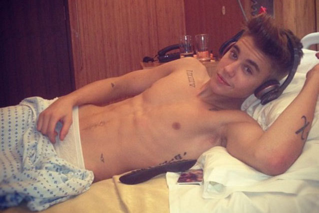 Justin Bieber Tweets Shirtless Hospital Pic