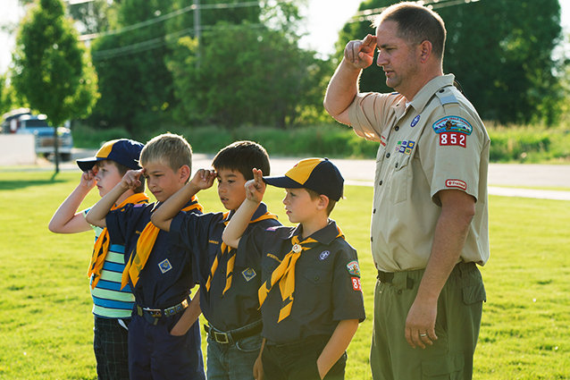 Boy Scouts Lift Ban On Gay Adults As Leaders - Opposing Views