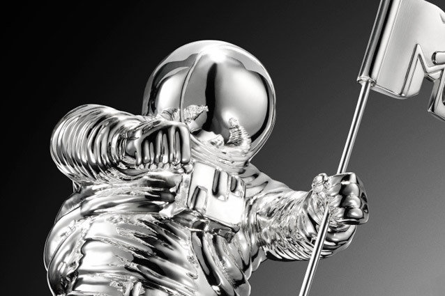 MTV VMA Statue 2013