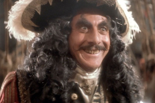 who played hook in the movie hook