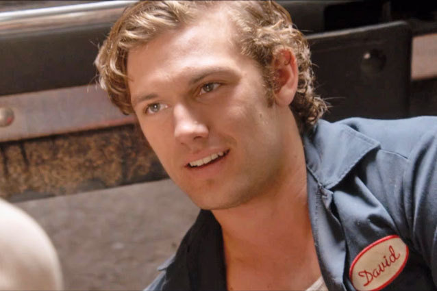 alex-pettyfer-s-endless-love-remake-looks-like-a-nicholas-sparks-80s