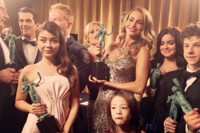 Sofia Vergara, Modern Family cast, Instagram