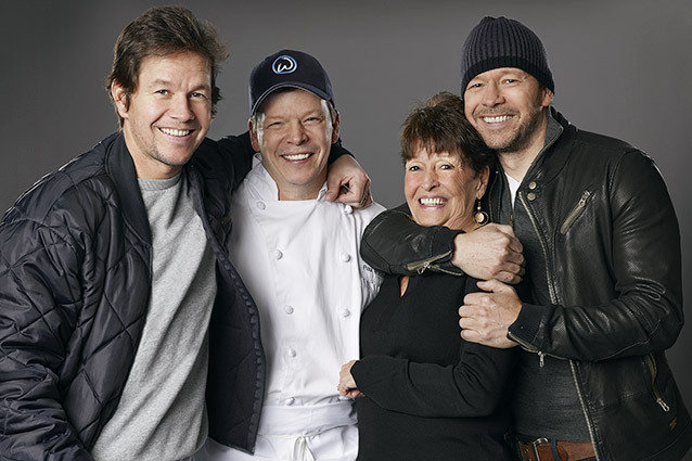 Mark, Paul, Alma and Donnie Wahlberg, Wahlburgers