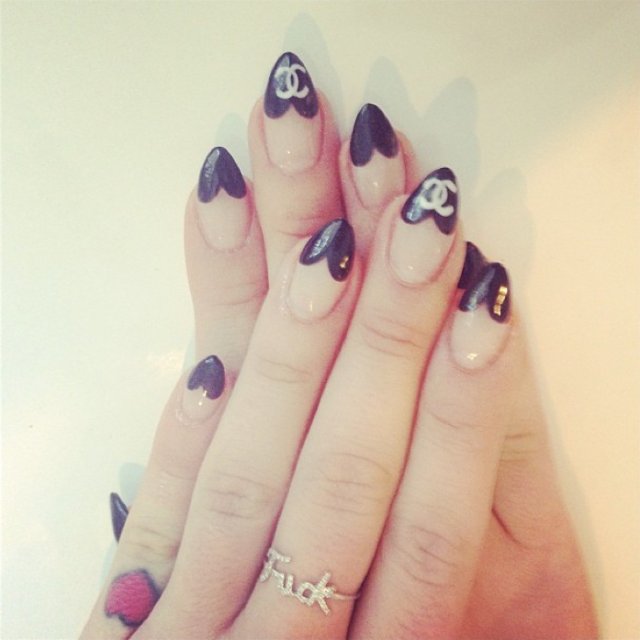 kellyosbourne ,Celebrity Instagram Nail Art, Beyond the Row