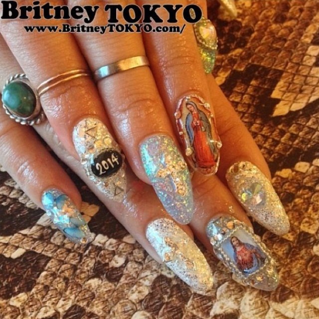 vanessahudgens, Celebrity Instagram Nail Art, Beyond the Row