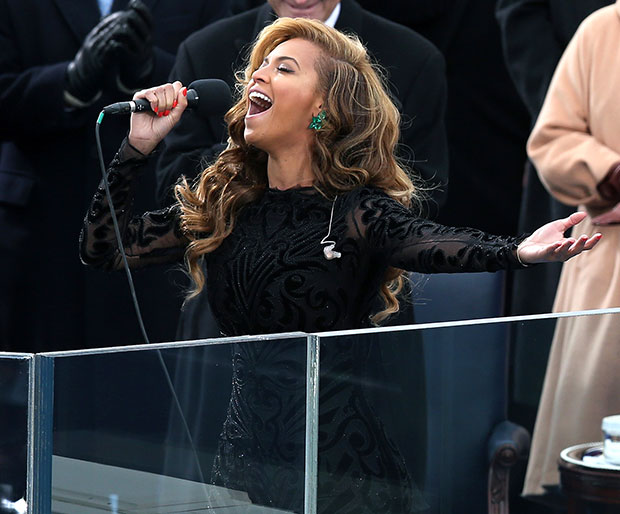Beyonce Lip-Syncs the National Anthem