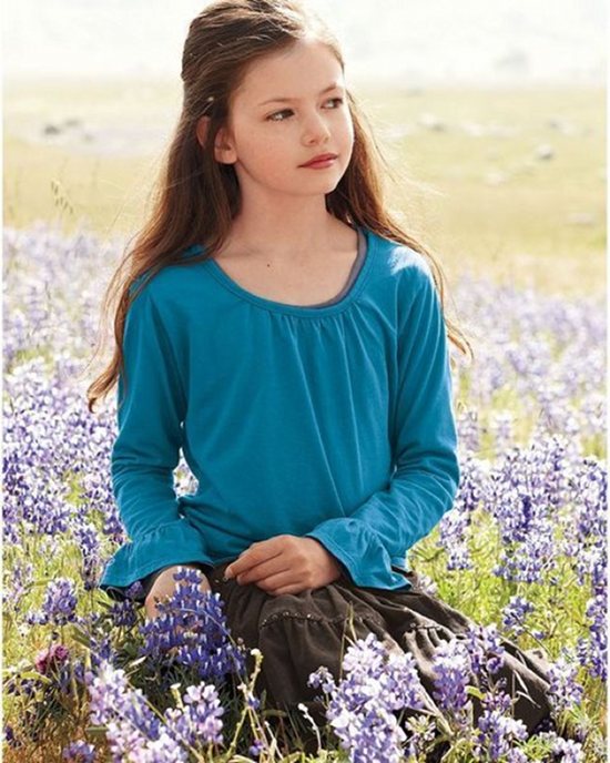 Mackenzie Foy as Renesmee from The Twllight Saga: breaking Dawn