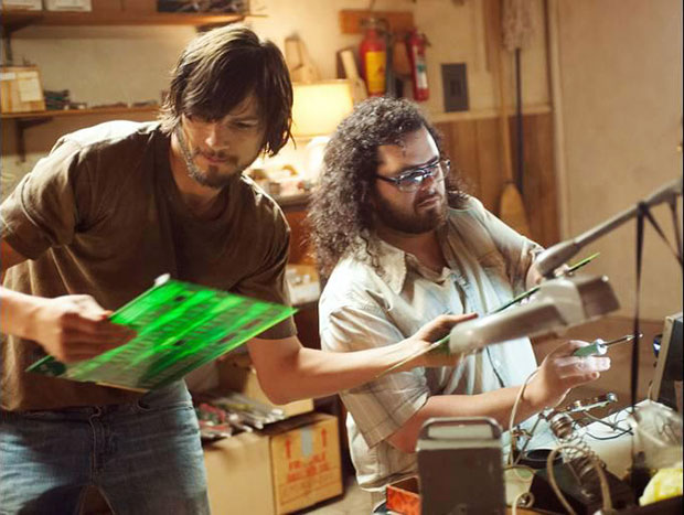 Ashton Kutcher and Josh Gad in Steve Jobs biopic