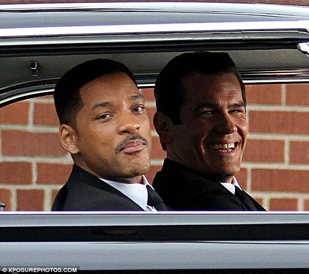 MIB 3 Set Photos