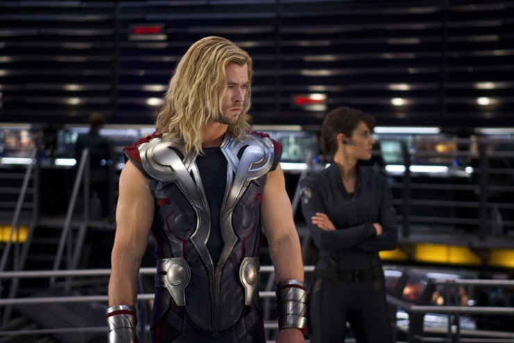 theavengersthorposing.jpg