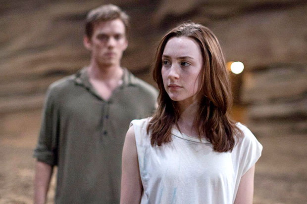 The Host Star Saoirse Ronan Talks Stunts