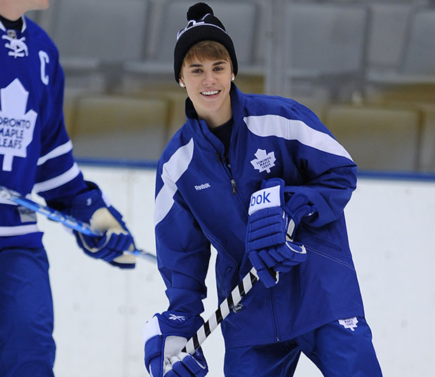 Canadian Justin Bieber Surely Knows How to Play Hockey, Right? 