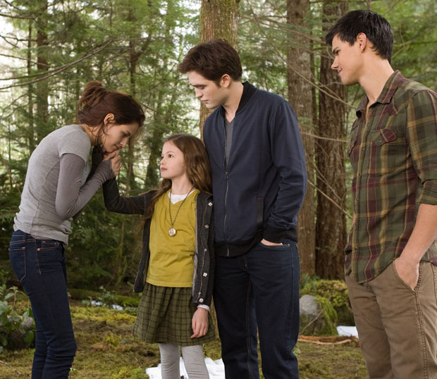 'Breaking Dawn - Part 2': Taylor Lautner Stinks in New 'Twilight' Clip ...